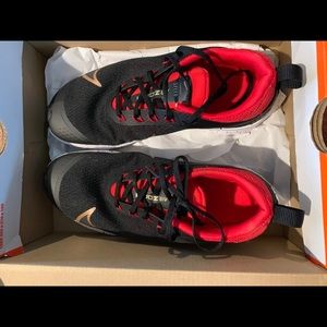 NWT Boys Nike Air Zoom Speed